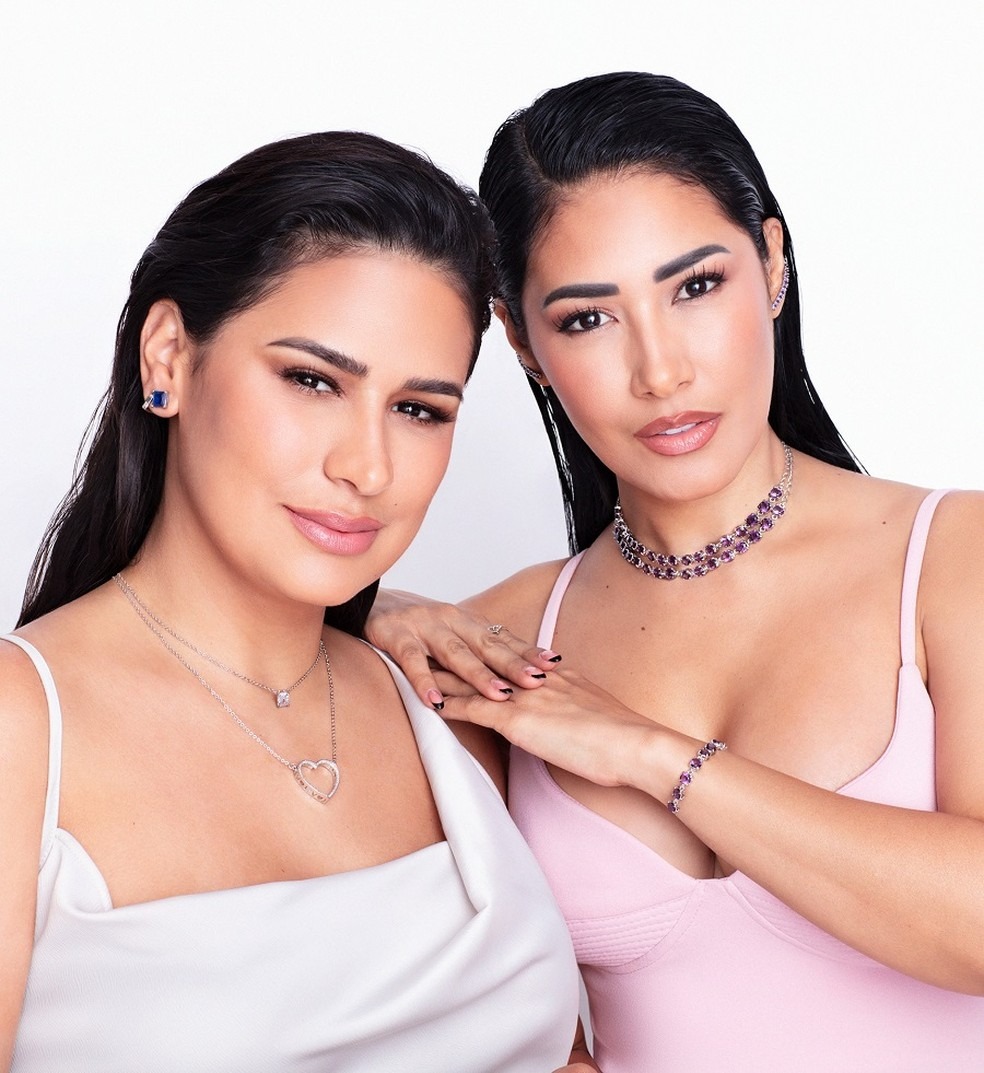 Simone Mendes responde sobre possível volta com Simaria e comemora mais um prêmio em 2024