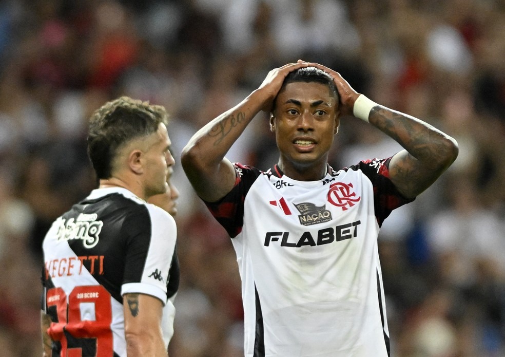 Flamengo domina em 0 a 0 frustrante e revive sina no ataque antes de jogo vital na Libertadores